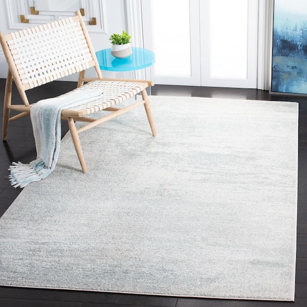 Evoke Ivory/Sage 4 ft. x 6 ft. Solid Area Rug