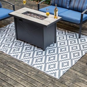 5x7 ft. Rectangular Gray and White Plastic Straw Fade Resistant Outdoor Area Rug