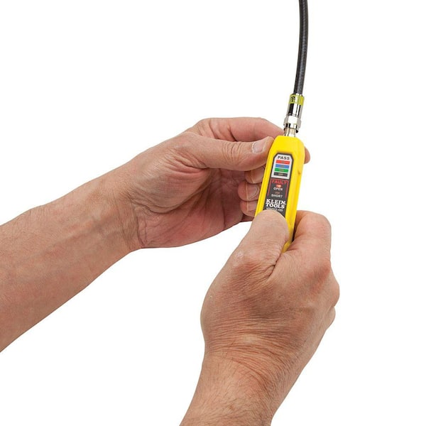 Klein Tools VDV512-101 Explorer 2 Coax Tester Kit, Includes Cable Tester /  Wire Tracer / Coax Mapper with Remotes to Test up to 4 Locations