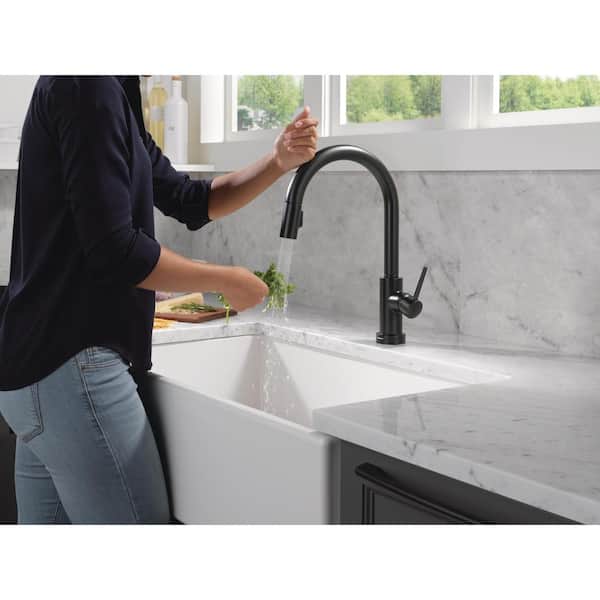Trinsic VoiceIQ Touch2O with Touchless Technology Single Handle Pull Down Sprayer Kitchen Faucet in Matte Black