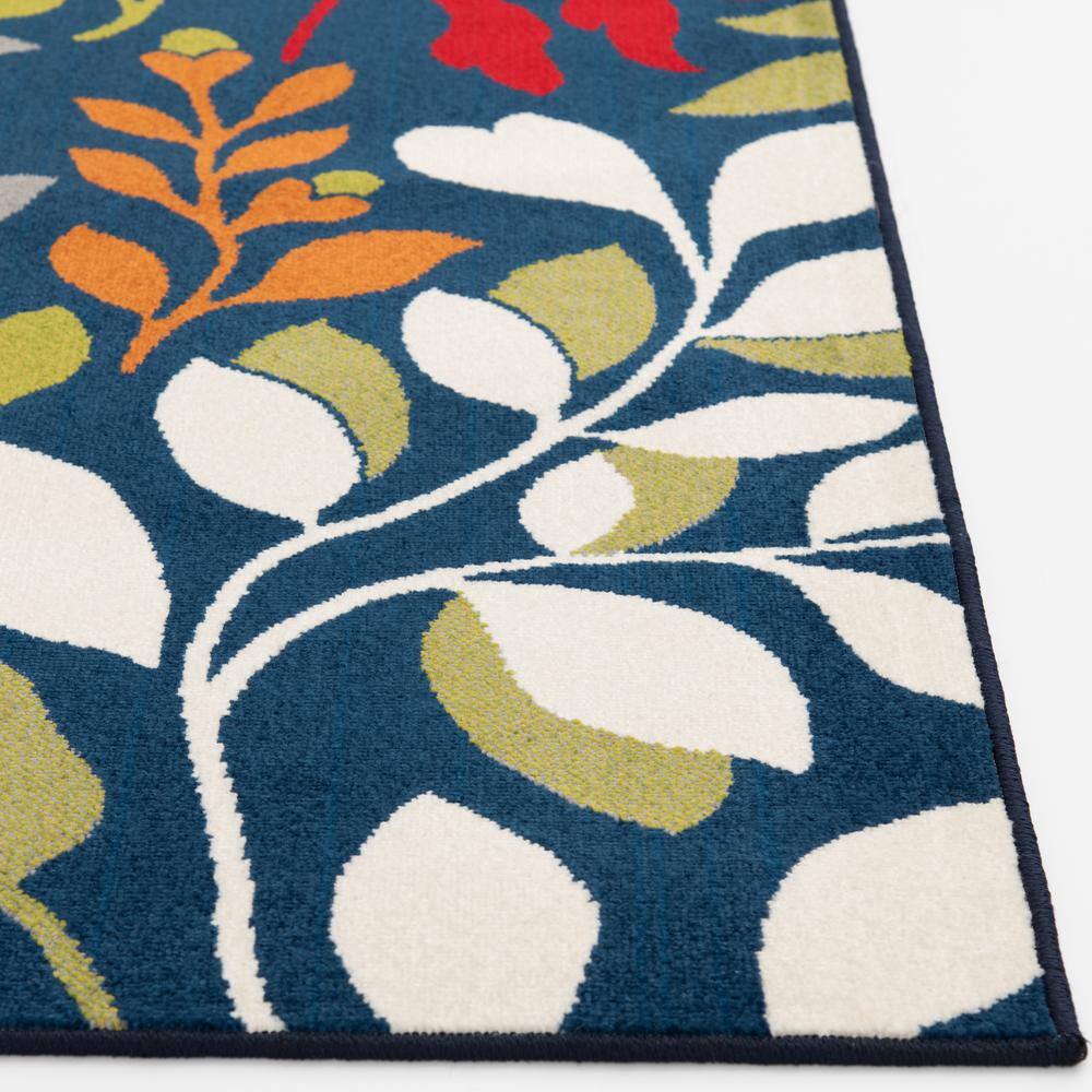 Blue and Green Floral Polypropylene Indoor/Outdoor Area Rug