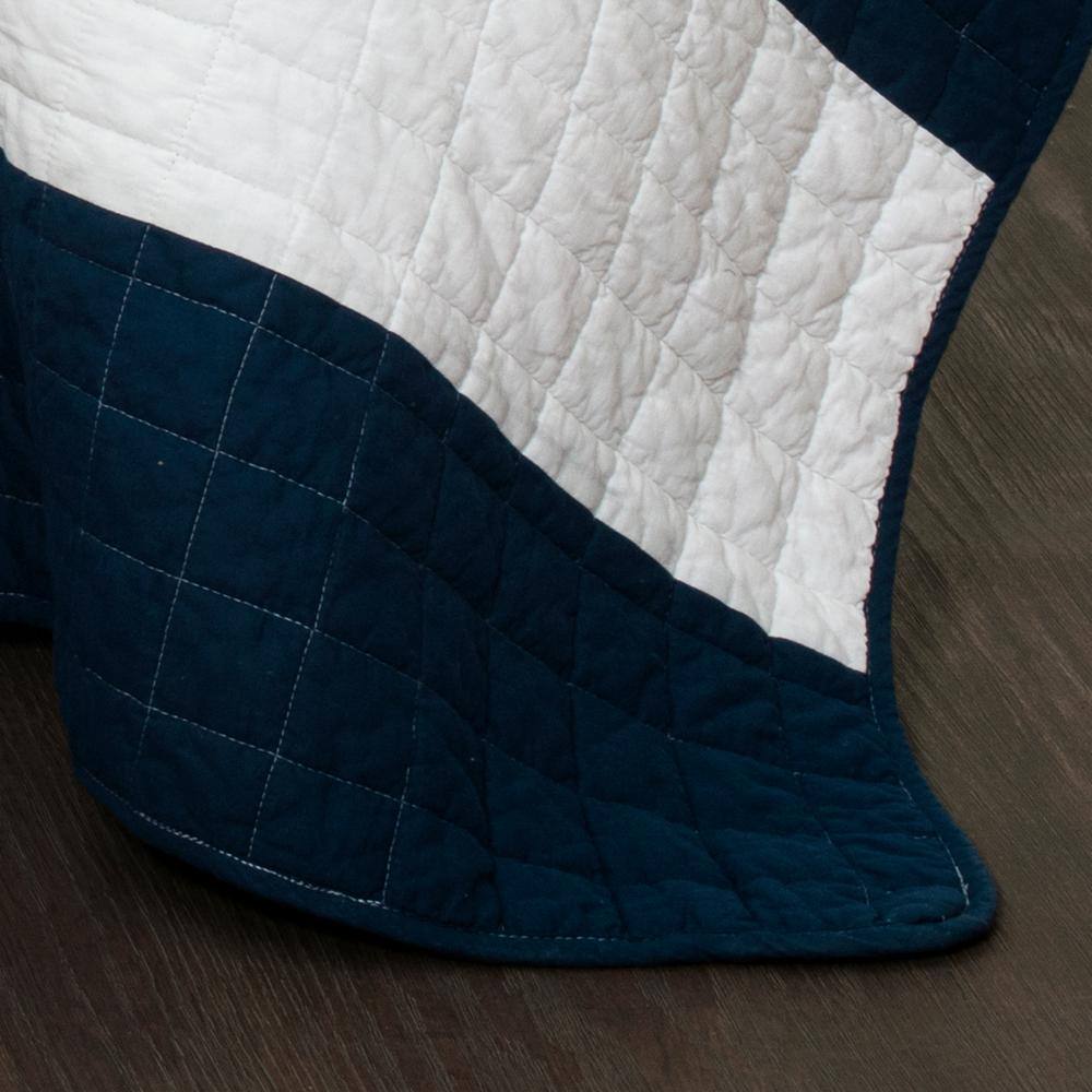 Twin White and Navy Cotton Quilt Set with Sham