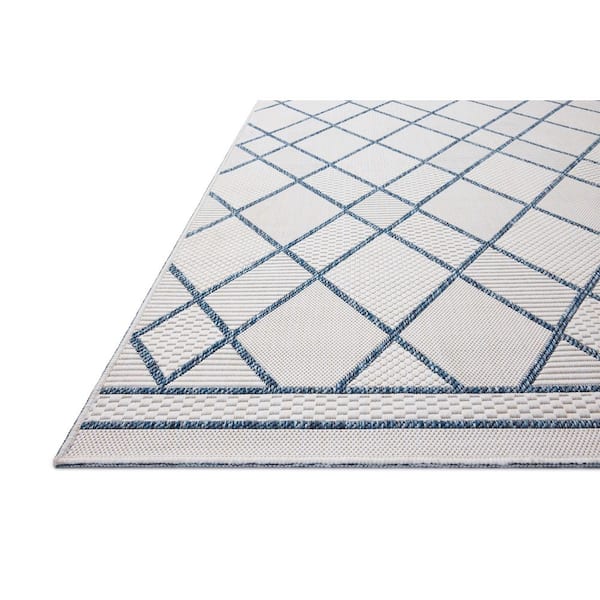 Easton Ivory / Denim 2 ft. 3 in. x 3 ft. 9 in. Indoor/Outdoor Accent Rug