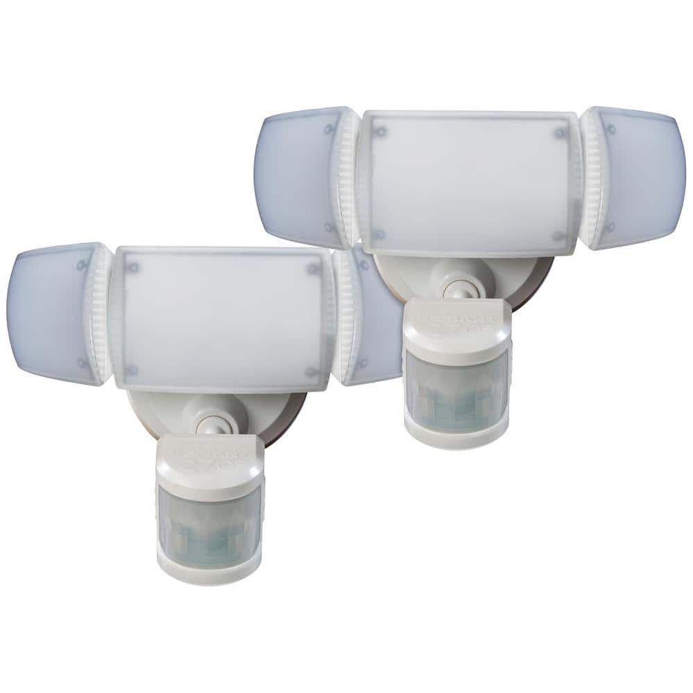 https://images.thdstatic.com/productImages/d1b77b6f-8179-44b9-94aa-3260802a20fa/svn/white-defiant-flood-lights-dfi-5886-wh-2-64_1000.jpg