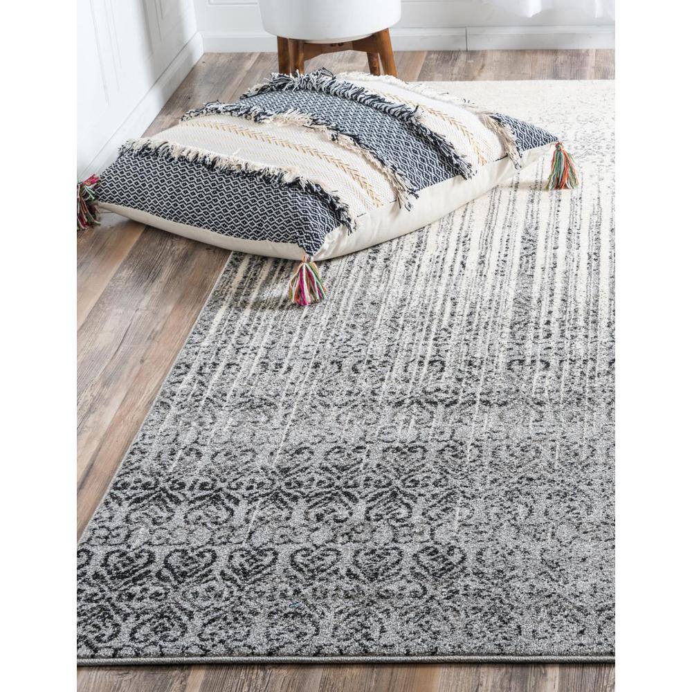 Gray Tufted Synthetic Reversible 4' x 6' Rectangular Rug