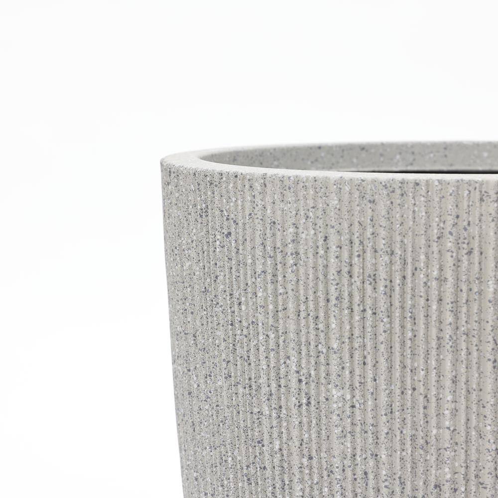 LuxenHome 2-Piece Tall Tapered Round Plastic Planters Set, Mediterranean Beige Off-White
