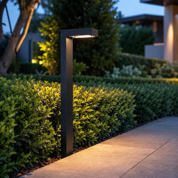 Low Voltage Black Hardwired Brass Modernelle Path Light with 3W LED Bulb & Stake