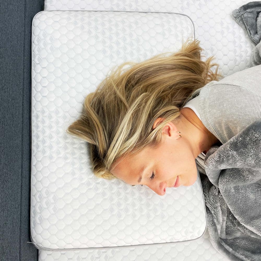 Queen Size Memory Foam Pillow with Cooling Polyester Cover