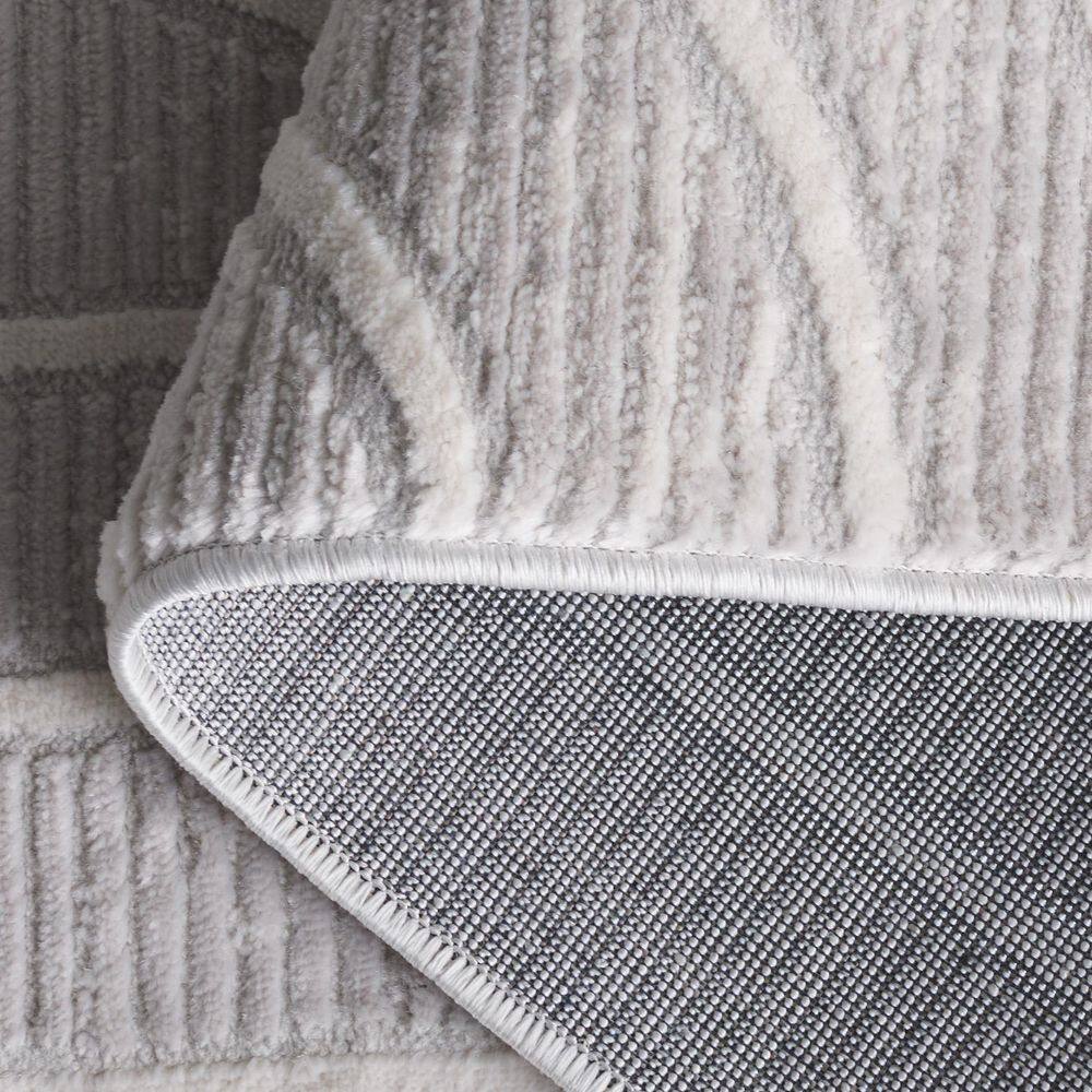 Grey and Light Grey Geometric Synthetic 4' x 6' Area Rug