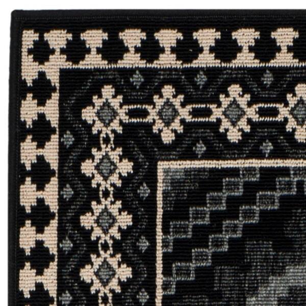 https://images.thdstatic.com/productImages/d1db9f67-9252-4a72-bd79-6497ab2cf77c/svn/black-cream-safavieh-outdoor-rugs-ver099-0421-212-77_600.jpg