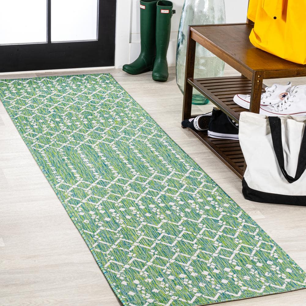 https://images.thdstatic.com/productImages/d1e3a495-857a-47d4-9b88-21ffd1eee8fb/svn/ivory-green-jonathan-y-outdoor-rugs-smb108l-28-64_1000.jpg