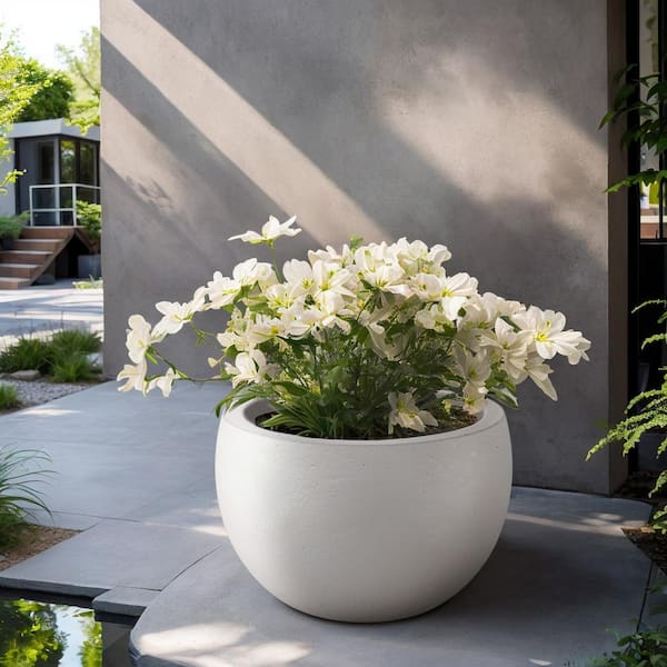 Sapcrete Lightweight 19 in. x 13 in. Crisp White Extra Large Tall Round Concrete Plant Pot/Planter for Indoor and Outdoor
