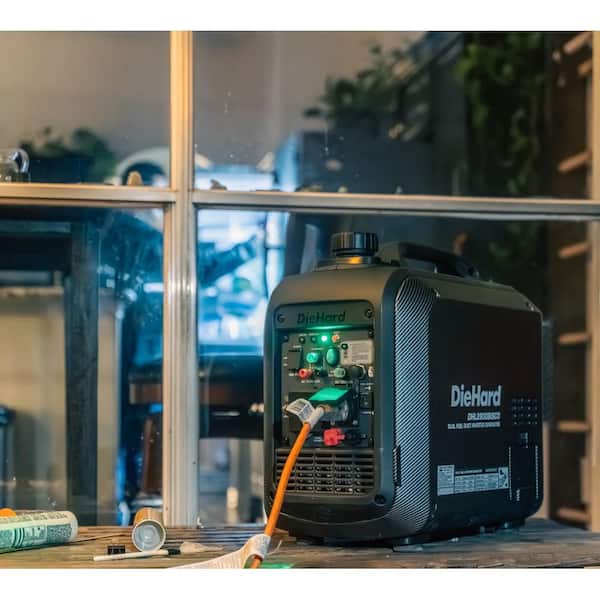 DieHard 2800 Watt Recoil Start Dual Fuel Gas LPG Inverter
