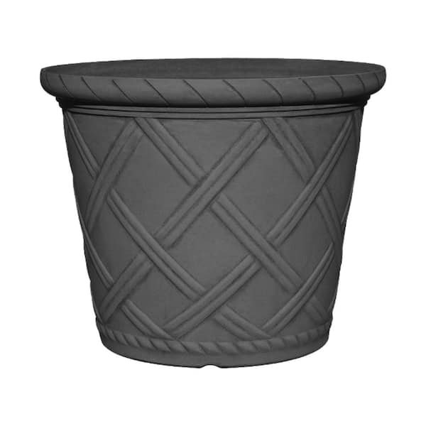 CHG CLASSIC HOME & GARDEN 13.4 in. D x 10.9 in. H Frenchboro Black Plastic Pot with Water Reservoir