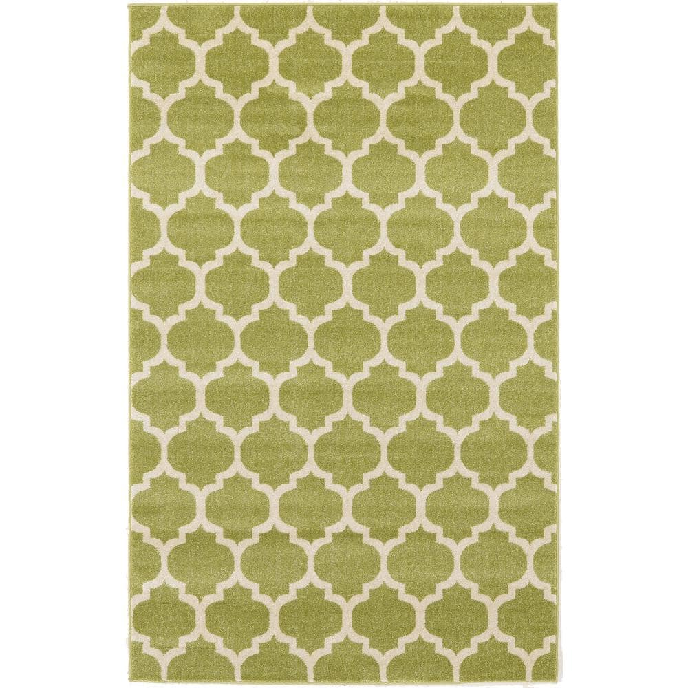 Light Green Trellis 5'x8' Easy-Care Synthetic Area Rug