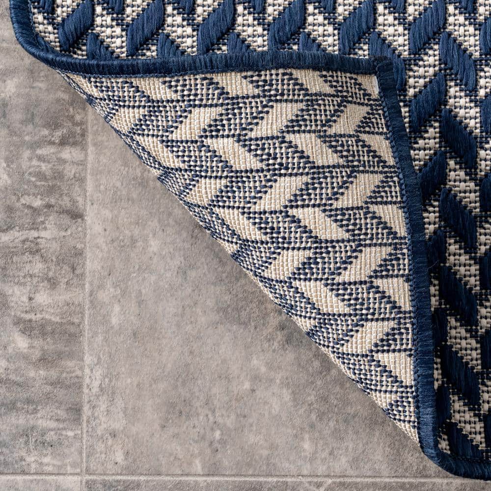 Navy Herringbone Easy-Care Synthetic Indoor/Outdoor Rug, 6'7" x 9'