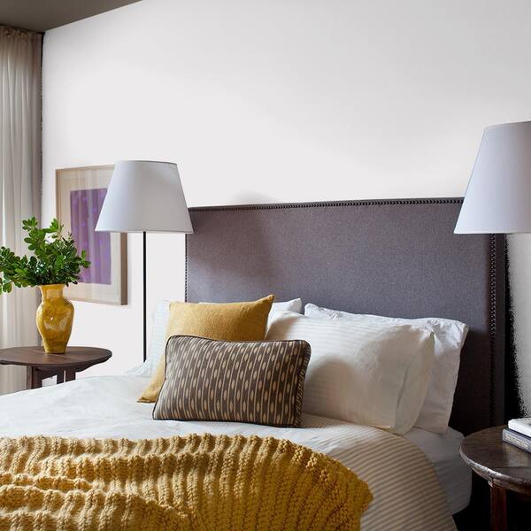 Glidden Diamond - 1 gal. #HDPPGCN30 Raindrop White Eggshell Interior One-Coat Paint with Primer