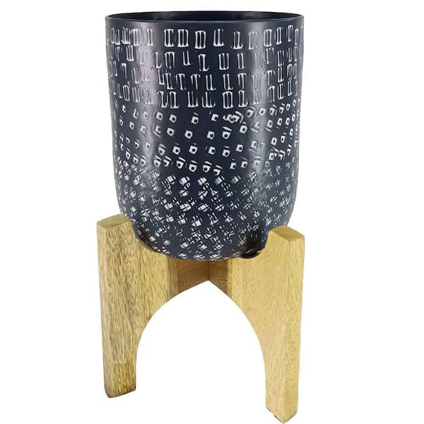 THE URBAN PORT Alex 8 in. Artisanal Industrial Round Hammered Metal Planter Pot with Wood Arch Stand, Midnight Blue