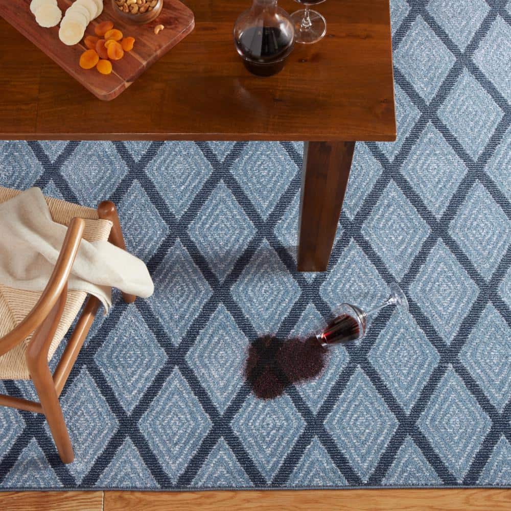 Blue Diamond Pattern 8' x 10' Washable Polyester Area Rug