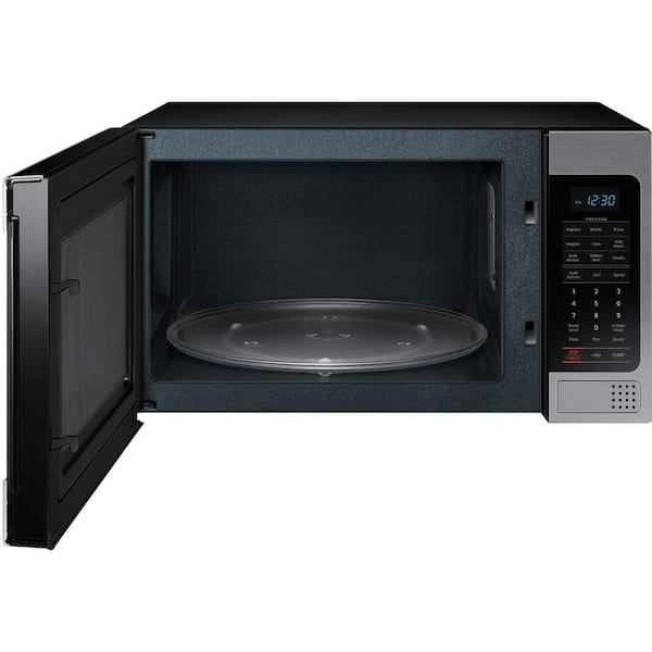 GE 1.1-cu ft 950-Watt Countertop Microwave (Black) in the