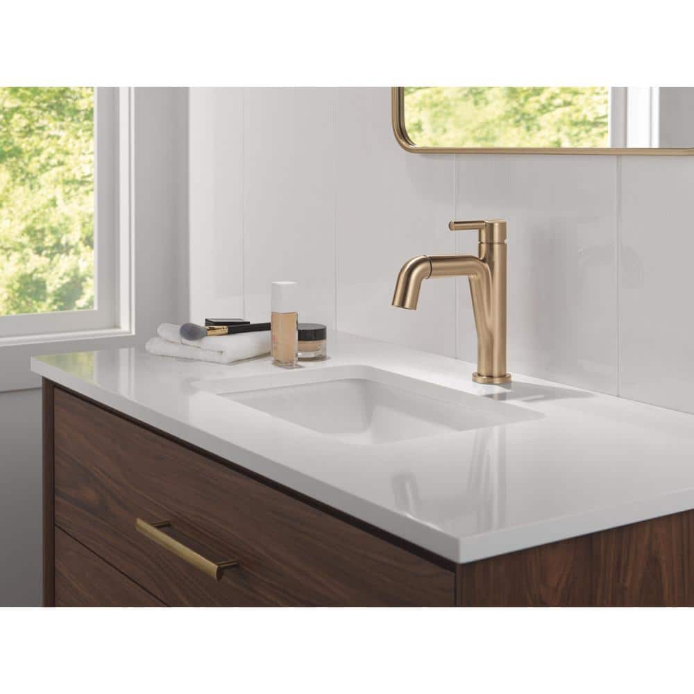 Champagne Bronze Single Hole Pull-Down Bathroom Faucet