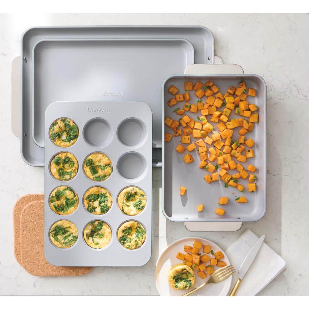 Sage Green Non-Stick Ceramic Bakeware Set with Aluminized Steel