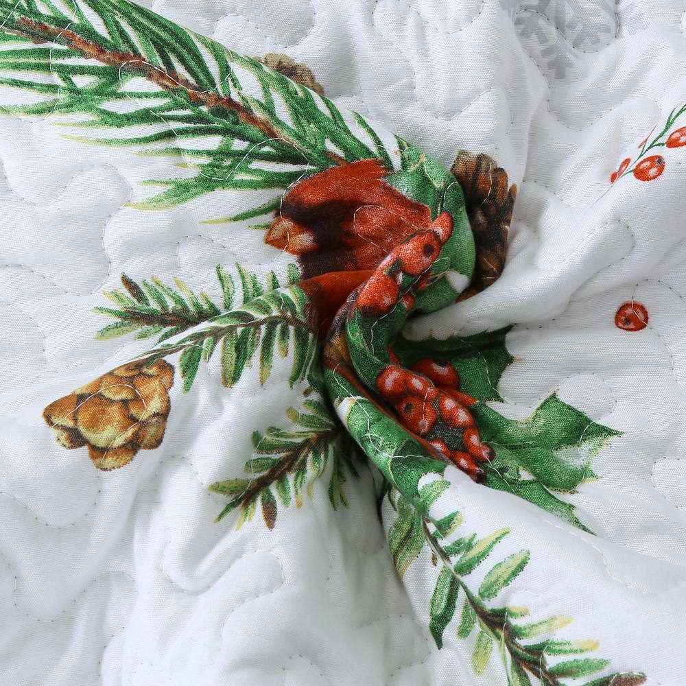 King White Winter Cardinals Christmas Quilt Set