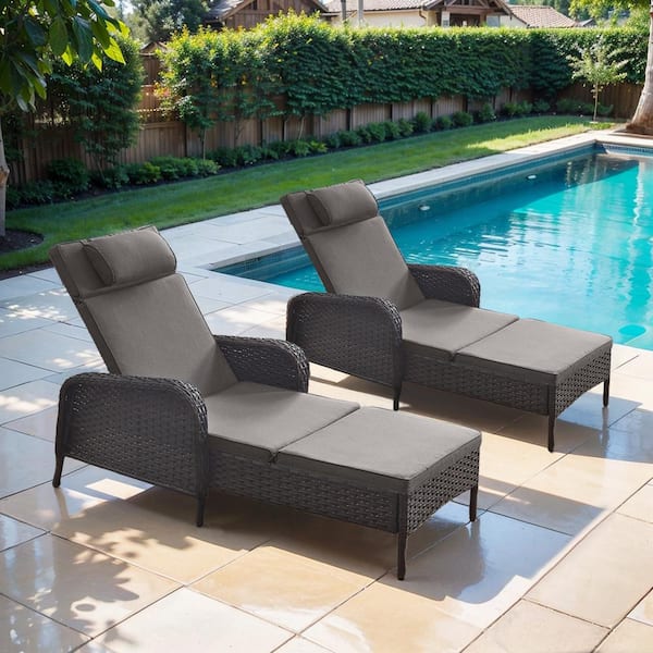 ArcoBay 2-Piece Brown Wicker Outdoor Chaise Lounge Rattan Chaise Lounge with Olefin Gray Cushions
