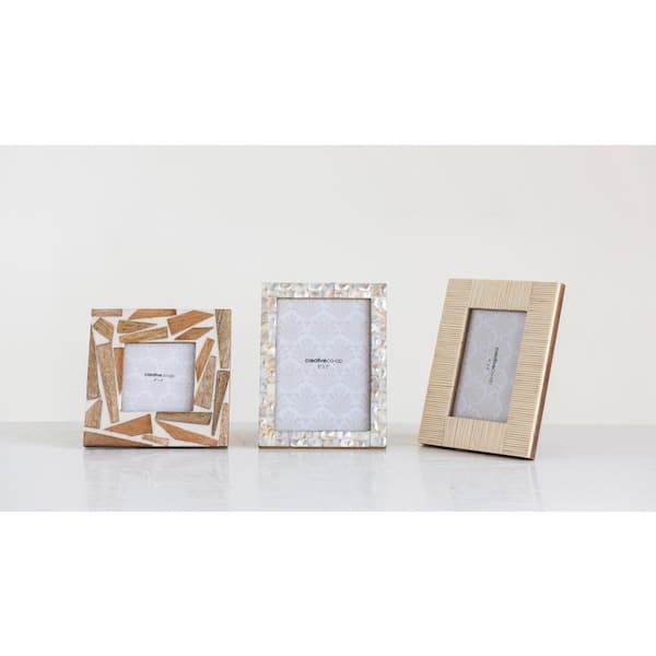 Two's Company Pearly Includes 2-Sizes: 4 in. x 6 in. and 5 in. x 7 in. White  Mother of Pearl Picture Frames in Gift Box (Set of 2) VTO100-S2 - The Home  Depot