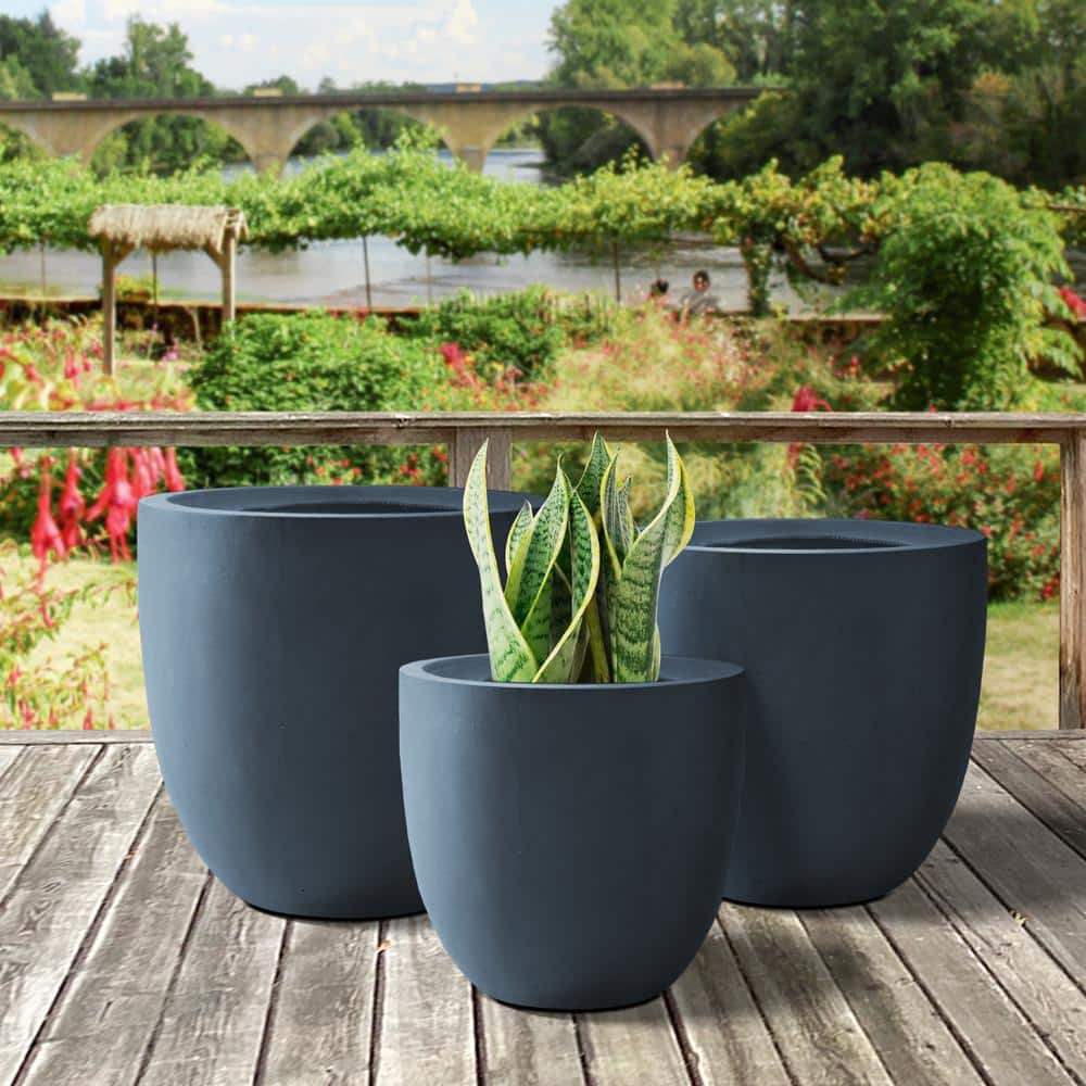 https://images.thdstatic.com/productImages/d2768e43-5e8c-416e-ac6f-ea06c058caf2/svn/granite-gray-sapcrete-plant-pots-sa0152bcd-p6121-64_1000.jpg