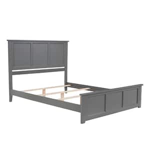 Madison Queen Traditional Bed with Matching Foot Board in Grey