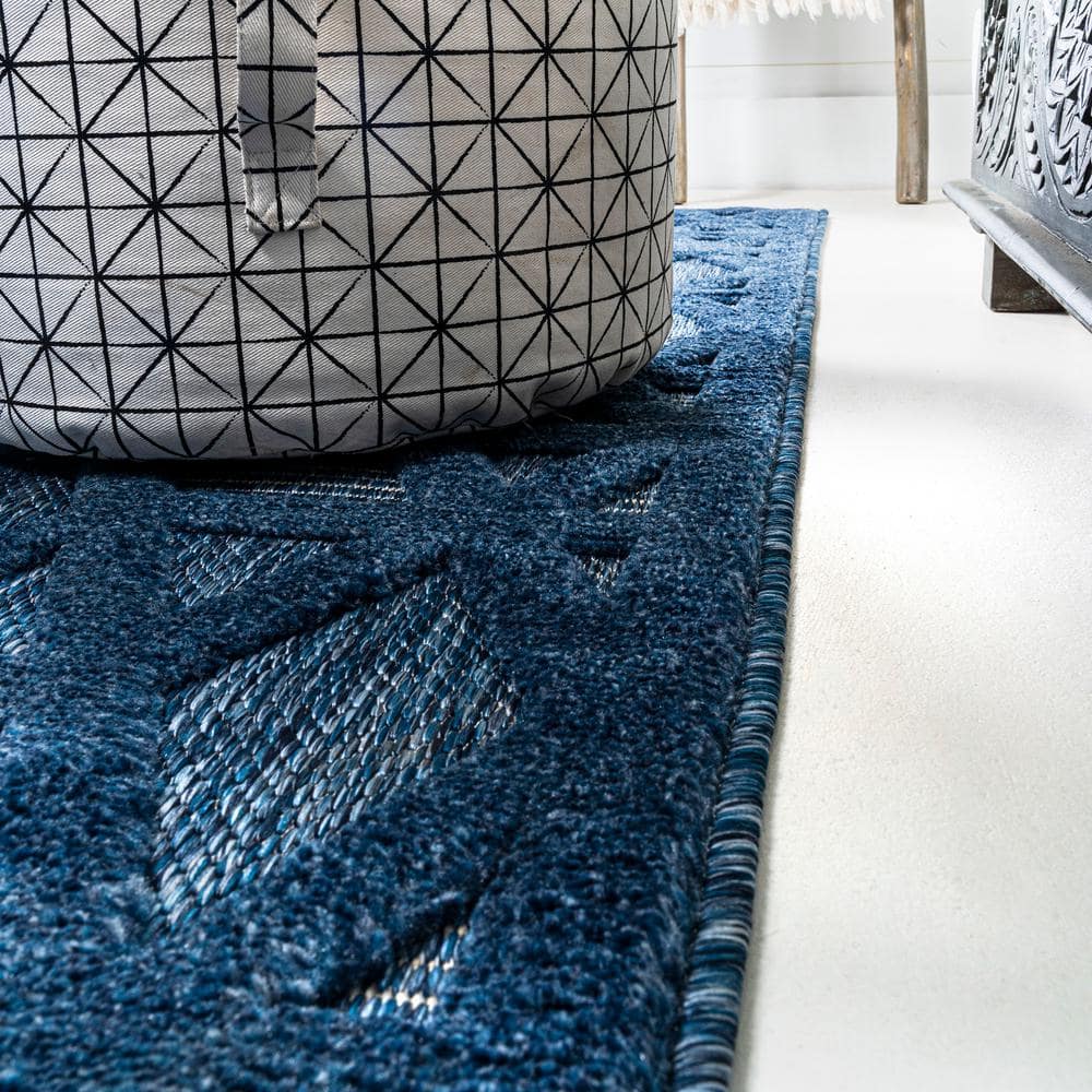 Navy Geometric Synthetic Reversible Rectangular Area Rug 63" x 8.7"