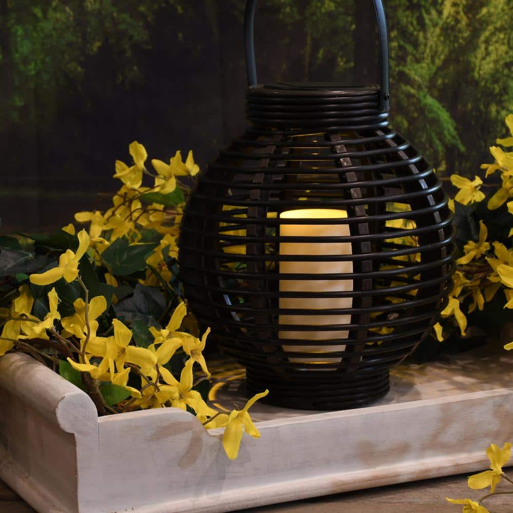 Black Plastic Hanging Solar Basket Lantern with LED Candle