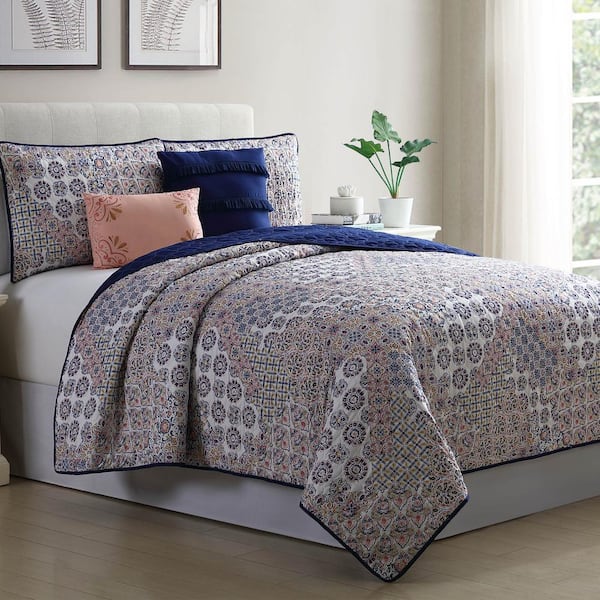 MODERN THREADS 4-Piece Multi-Colored Printed Reversible Hafia Patchwork Blue Twin Microfiber Quilt Set