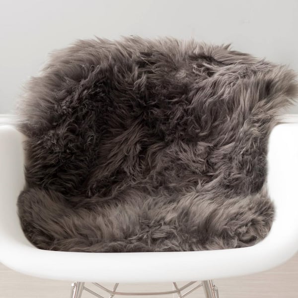 Genuine New Zealand Sheepskin Pelt 2 x 3 ft. Dover Gray Area Rug