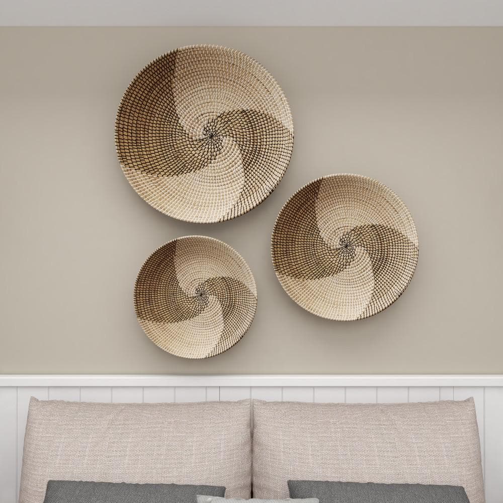 Brown and Off-White Spiral Seagrass Wall Basket Set
