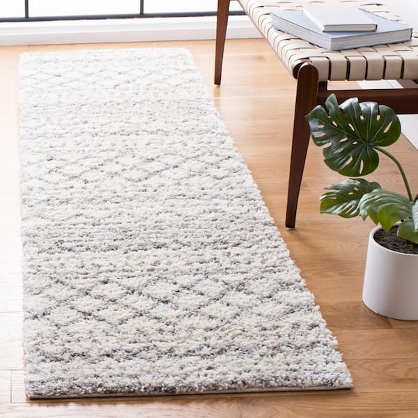 Arizona Shag Ivory/Gray 2 ft. x 14 ft. Geometric Lodge Runner Rug
