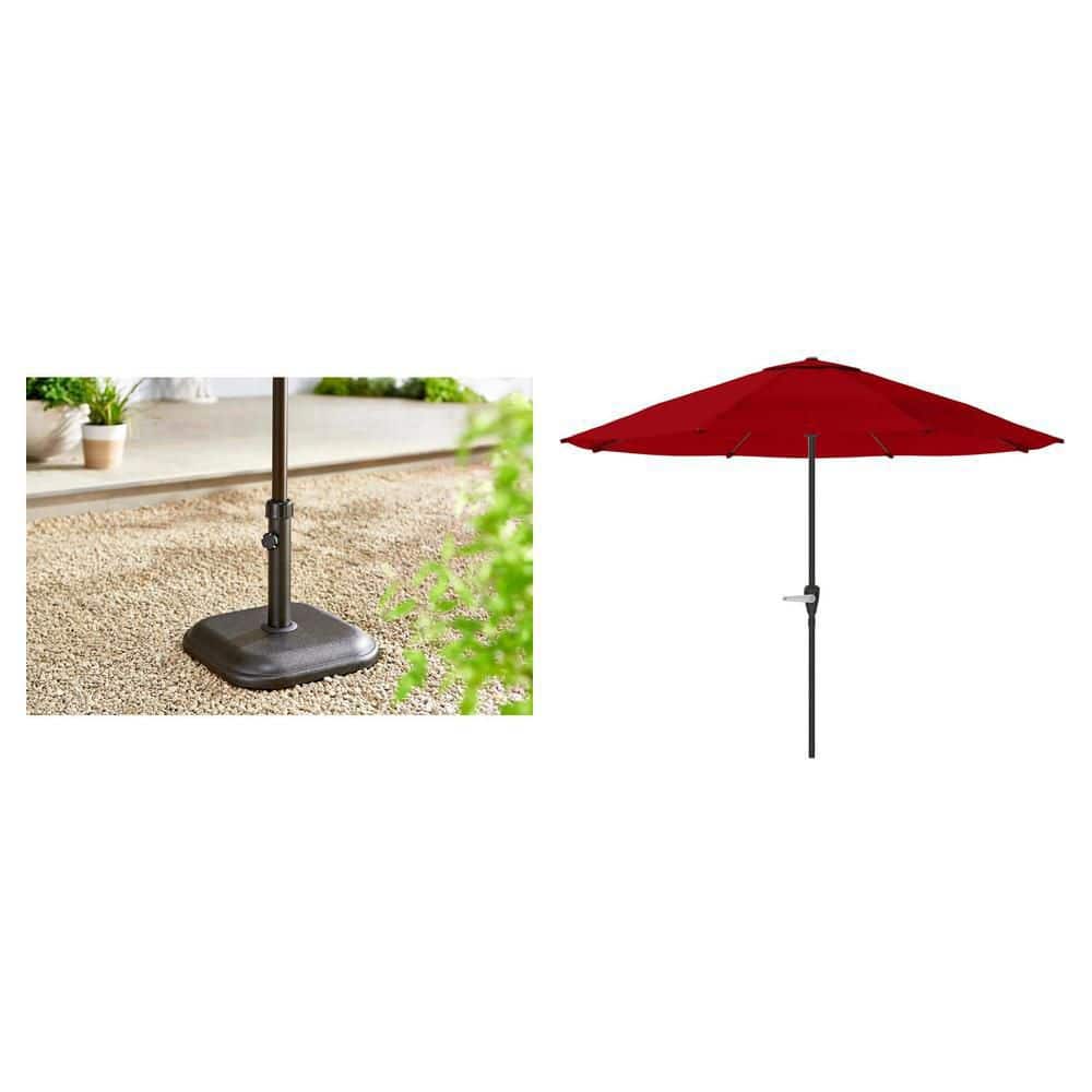 26 lbs. outdoor patio umbrella base in black 7' x 7' Classic Square Use the easy tightening knob and locking mechanism to secure your patio umbrella pole to the base (not for use with freestanding umbrellas) 26-lb All-Weather Outdoor Square Resin