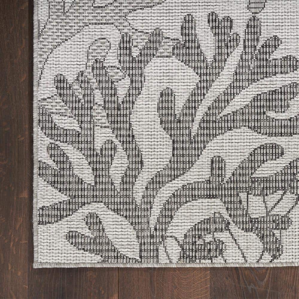 Gray Coral Patterned Synthetic Rectangular 8' x 10' Rug