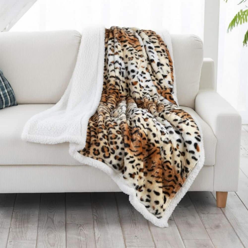 Lavish Home Tiger Fleece Sherpa Polyester Throw Blanket 61-00005