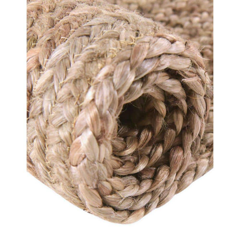Handmade Round Braided White and Brown Rug - Stain-resistant and Easy Care