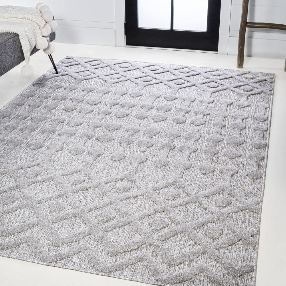 Modern Gray Geometric 8' x 10' Synthetic Area Rug