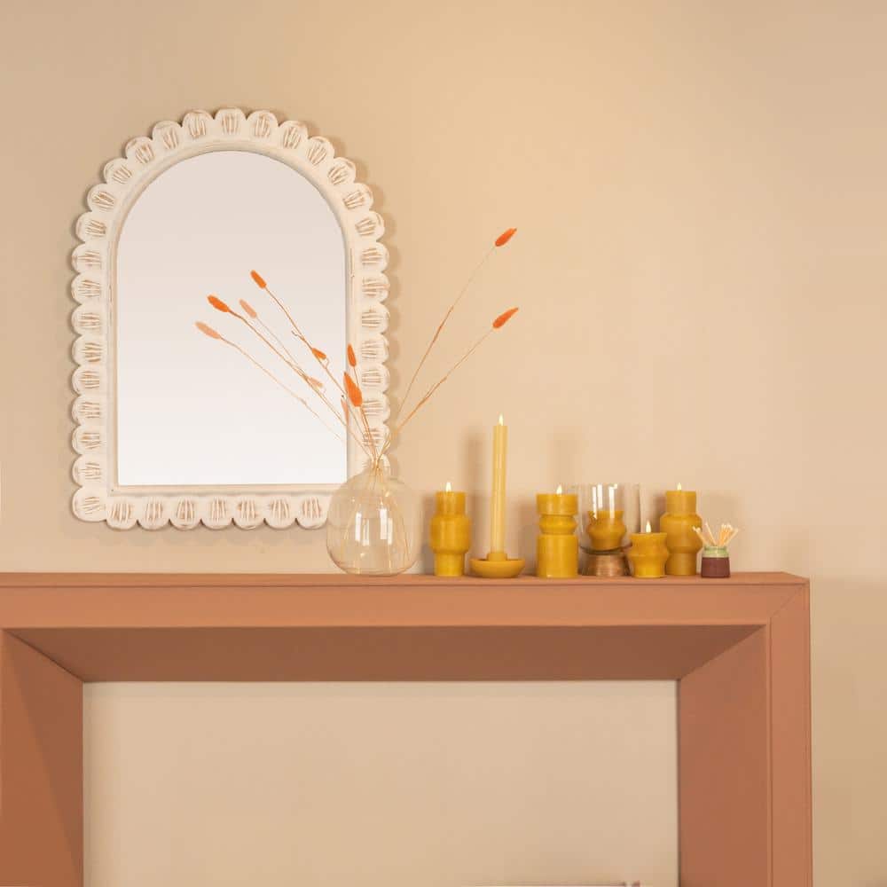 Whitewashed Arched Scallop Pattern Wood Wall Mirror