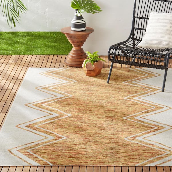 Patio Sofia Leon Ivory/Mustard 5 ft. x 7 ft. Geometric Indoor/Outdoor Area Rug