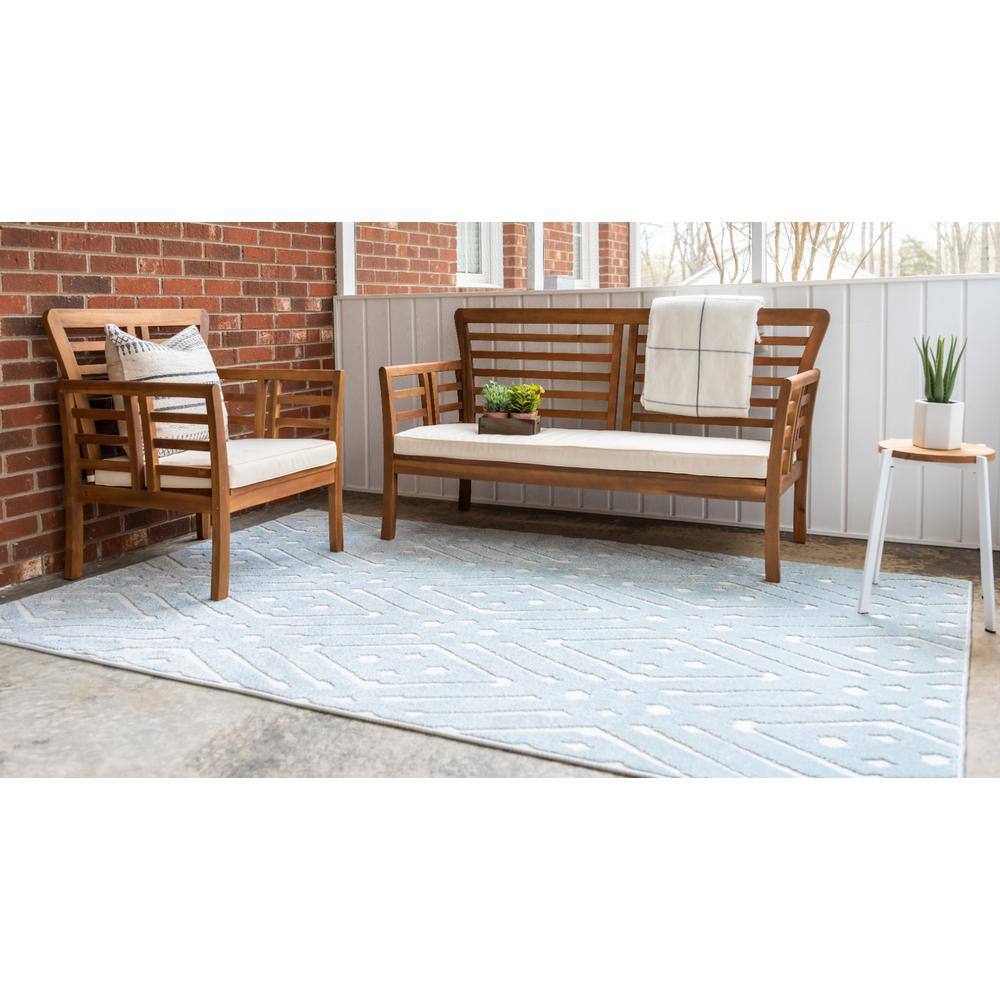 Light Blue Geometric Synthetic Rectangular Outdoor Rug 8' x 10'