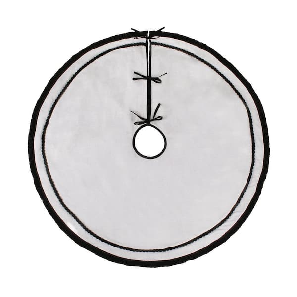 52 in. HGTV Home Collection White Tree Skirt with Black Trim