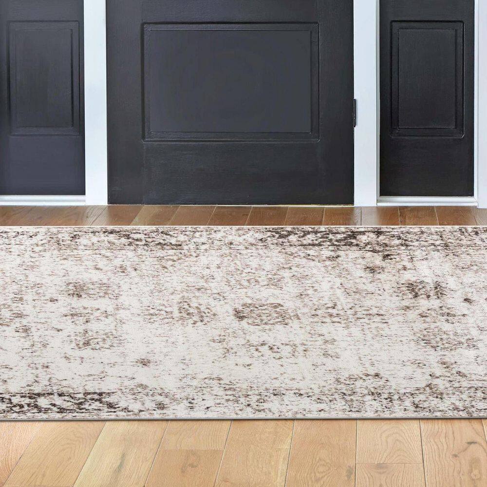 Ivory Elegance 8'x10' Rectangular Synthetic Rug