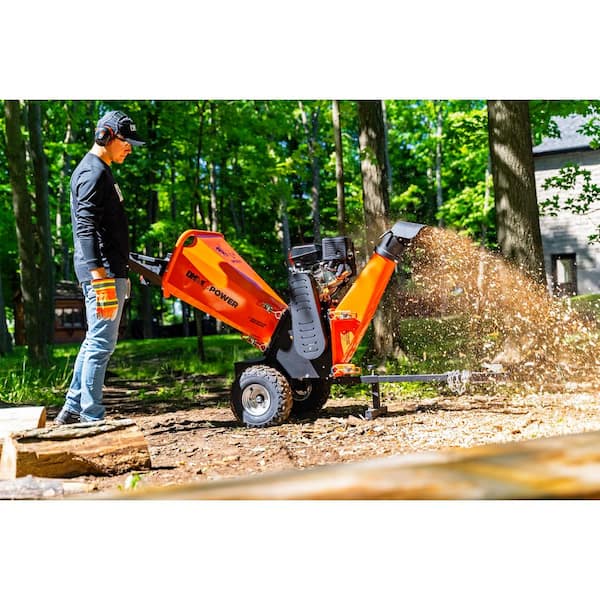 DK2 4 in. 7 HP 208cc Commercial Gas Powered Chipper Powered by 