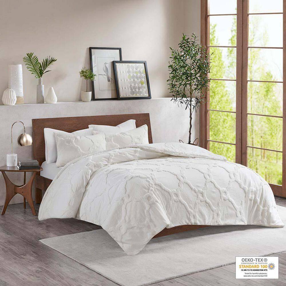 Full White Cotton Tufted Geometric Comforter Set
