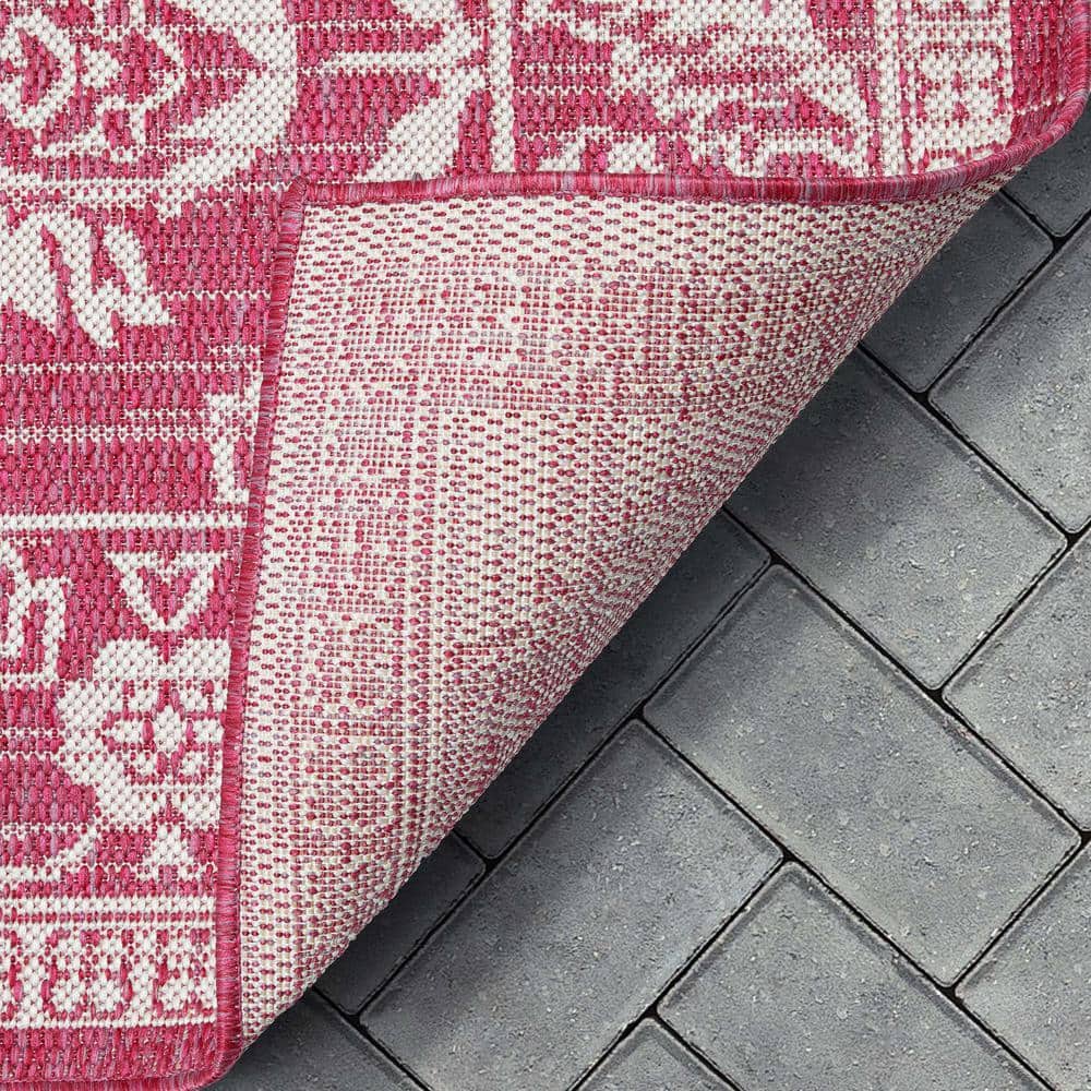 Fuchsia and White Synthetic 5' x 7' Reversible Area Rug